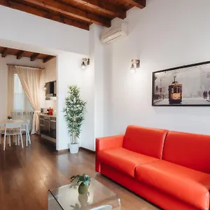 Charming Brera - Madonnina Апартаменты Милан